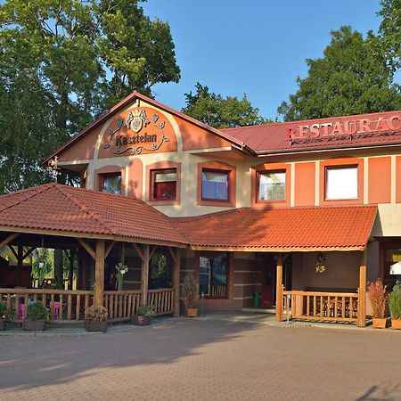 Restauracja Zajazd Kasztelan 크로스노 외부 사진